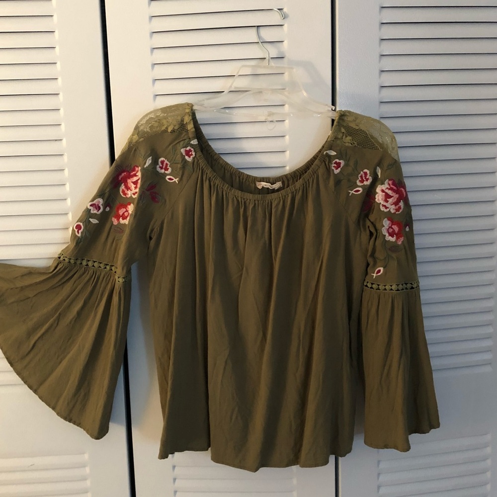 Off Shoulder Blouse - image 1